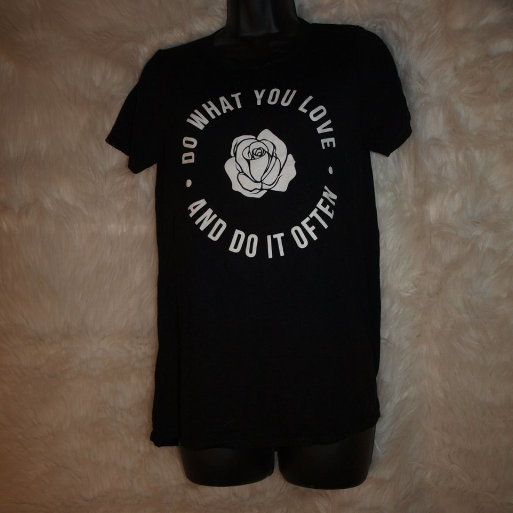 Do What You Love T-Shirt BY JERRY LEIGH  Size 8/10 M LIKE NEW - Picture 2 of 4
